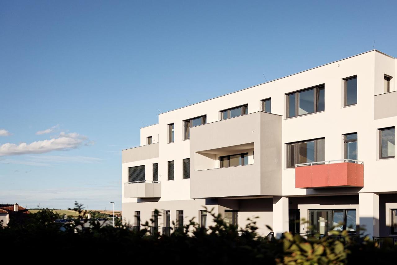 דירות זנוימו Apartman Aper מראה חיצוני תמונה
